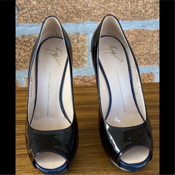 Giuseppe Zanotti pattent leather heels 8.5 - Picture 2 of 15